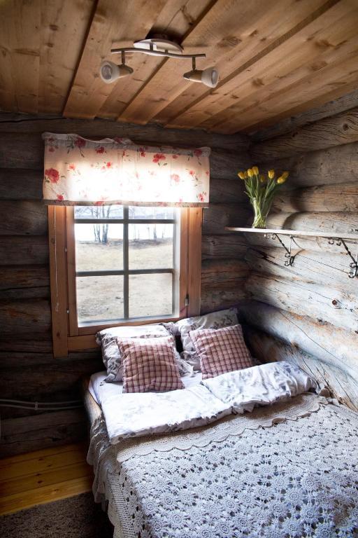 Napapiirin Jaervilomat Otel Luukonniemi Oda fotoğraf
